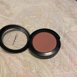 Mac blush in Blushbaby